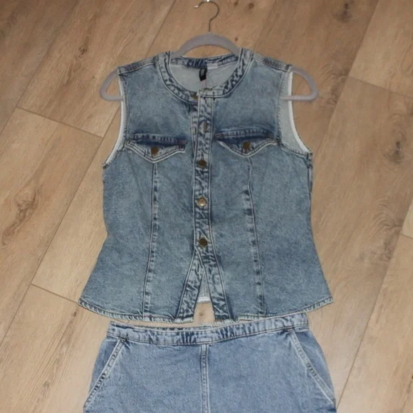 NWT H&M Denim Suit Vest - Medium - Picture 5 of 6